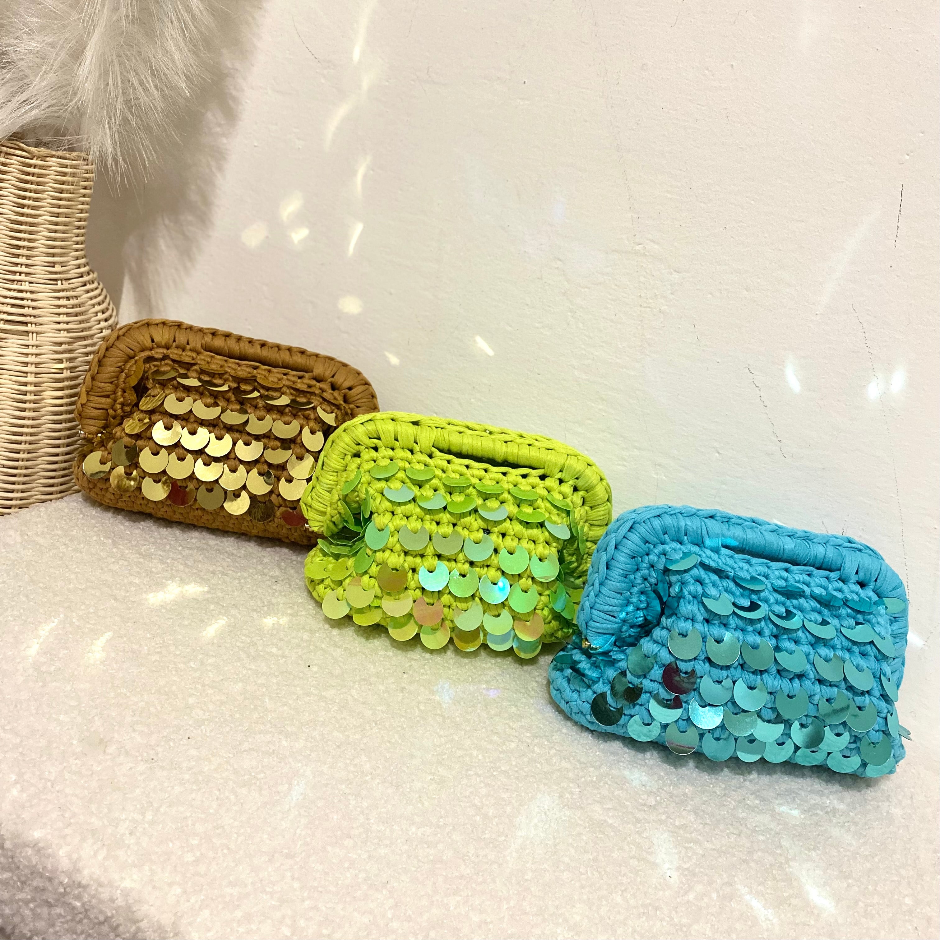 VIDA SUMMER CLUTCH